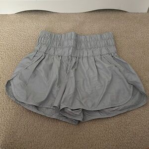 Women’s M Grey Free People Movement High Waisted Shorts